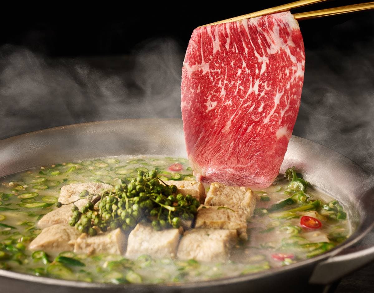凍豆腐也無限續加了!青花驕首創「松露菌菇鍋」登場,名字中「這字」免費嗑鍋 凍豆腐也無限續加了!青花驕首創「松露菌菇鍋」登場,名字中「這字」免費嗑鍋