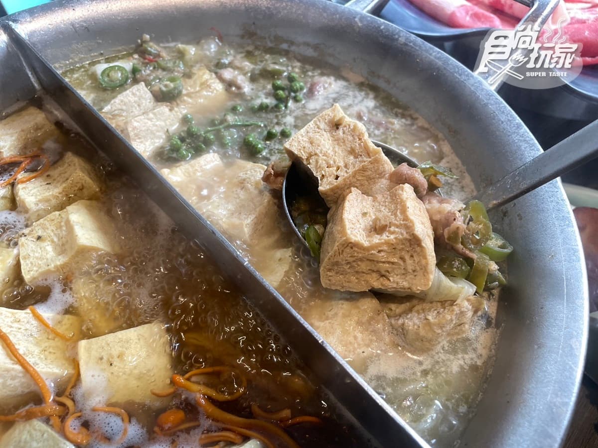 凍豆腐也無限續加了!青花驕首創「松露菌菇鍋」登場,名字中「這字」免費嗑鍋 凍豆腐也無限續加了!青花驕首創「松露菌菇鍋」登場,名字中「這字」免費嗑鍋