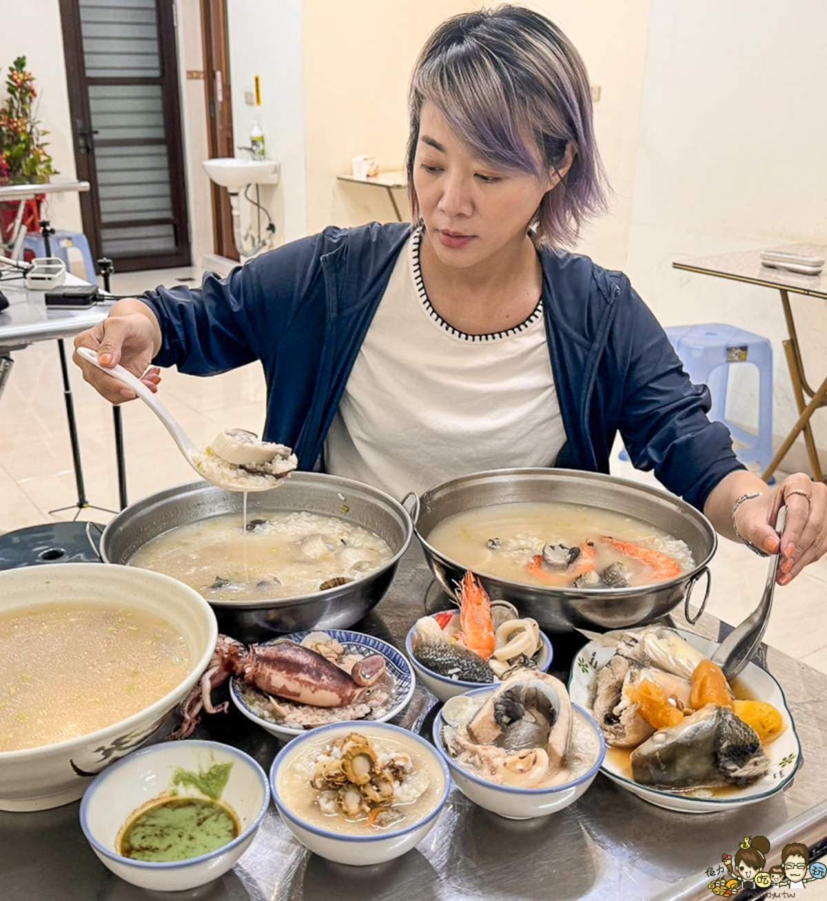阿嬤怕你吃不飽!高雄最狂「大鐵鍋海鮮粥」百元飽全家,真材實料在地人大推 阿嬤怕你吃不飽!高雄最狂「大鐵鍋海鮮粥」百元飽全家,真材實料在地人大推
