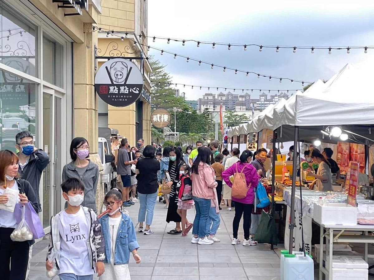 美食市集只有4天快筆記!餐車、小吃近30攤超好逛,還有道地韓國展要吃爆 美食市集只有4天快筆記!餐車、小吃近30攤超好逛,還有道地韓國展要吃爆