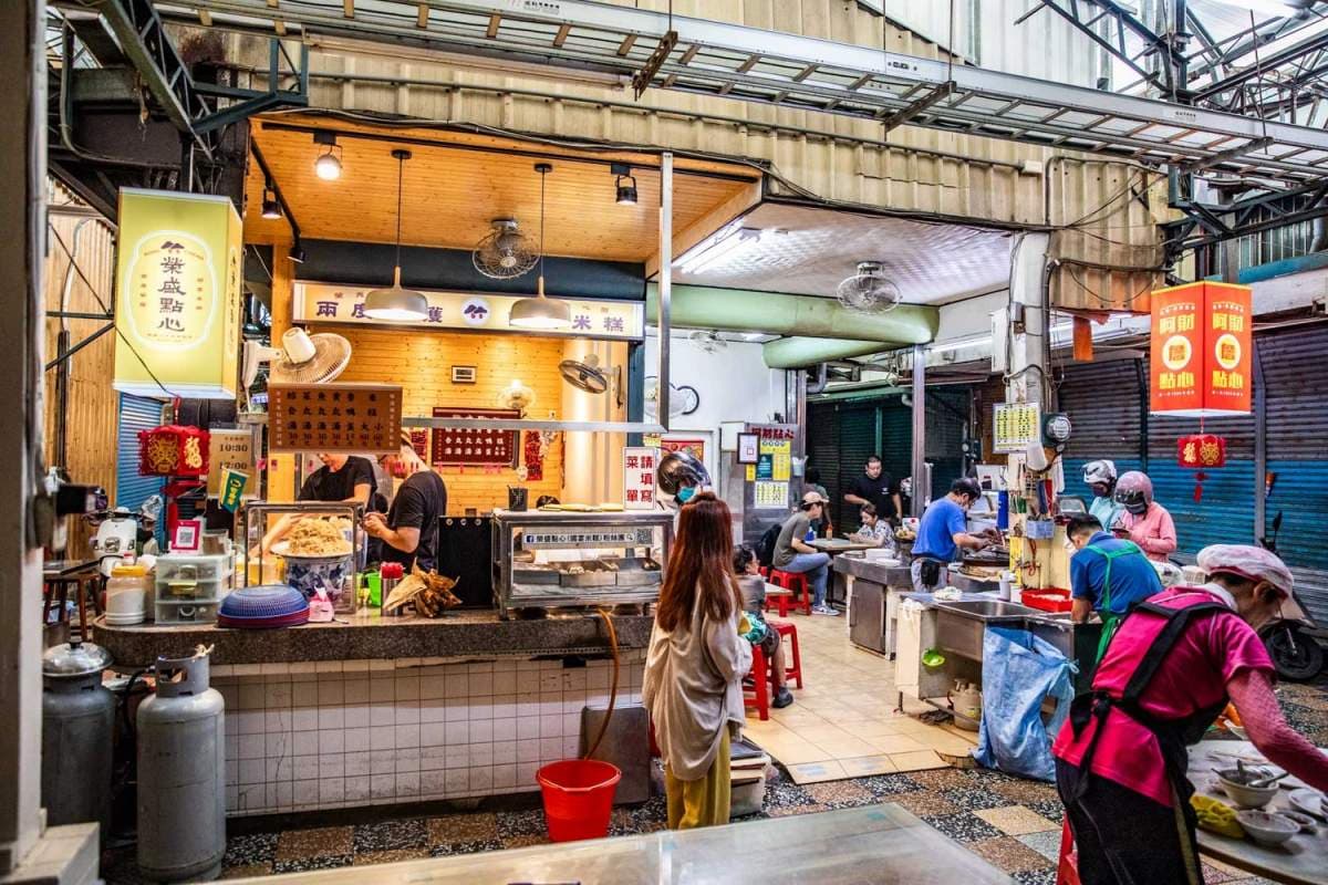 市場狂賣近90年!祖傳三代「國宴米糕」肉燥噴香超銷魂,老台南人最愛好味道 市場狂賣近90年!祖傳三代「國宴米糕」肉燥噴香超銷魂,老台南人最愛好味道