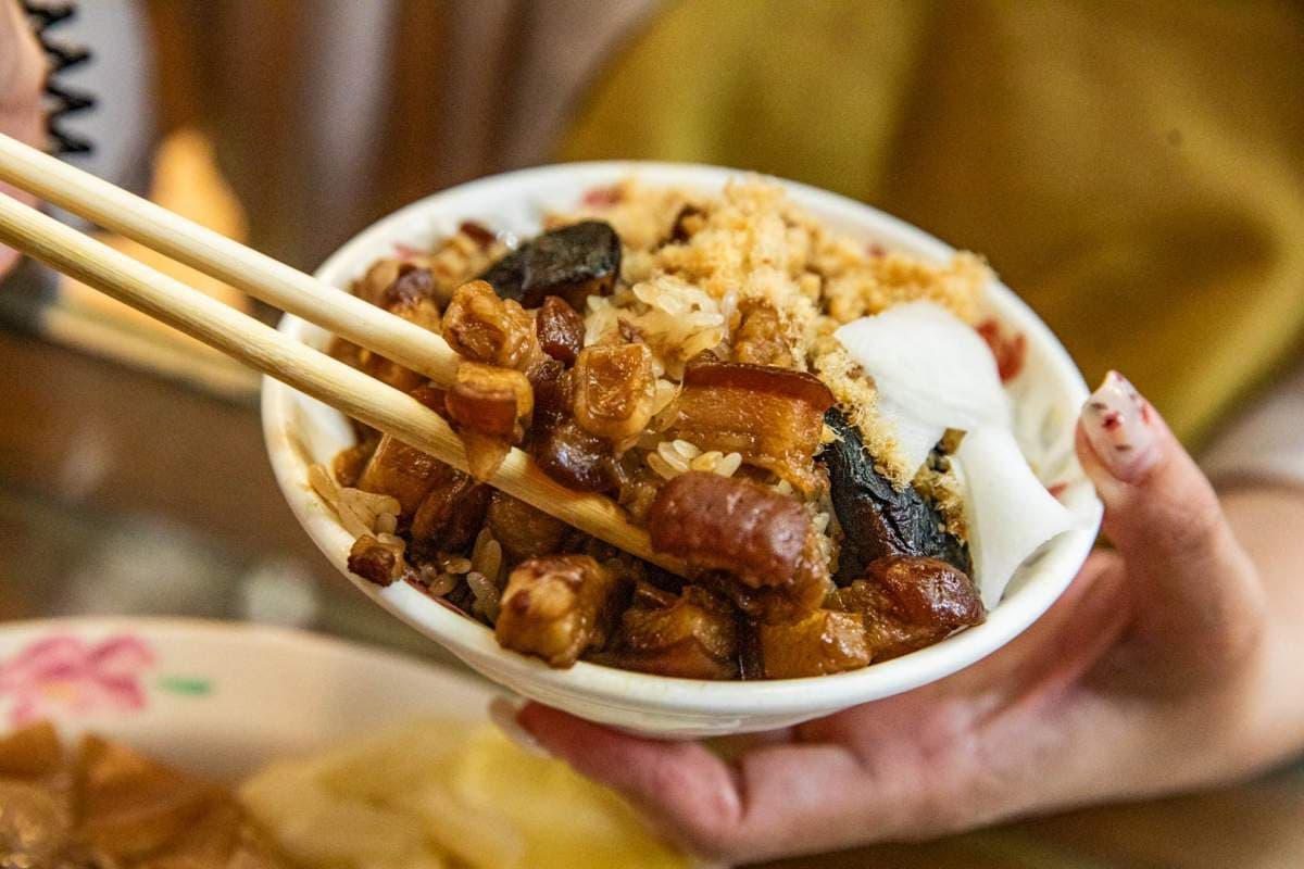 市場狂賣近90年!祖傳三代「國宴米糕」肉燥噴香超銷魂,老台南人最愛好味道 市場狂賣近90年!祖傳三代「國宴米糕」肉燥噴香超銷魂,老台南人最愛好味道