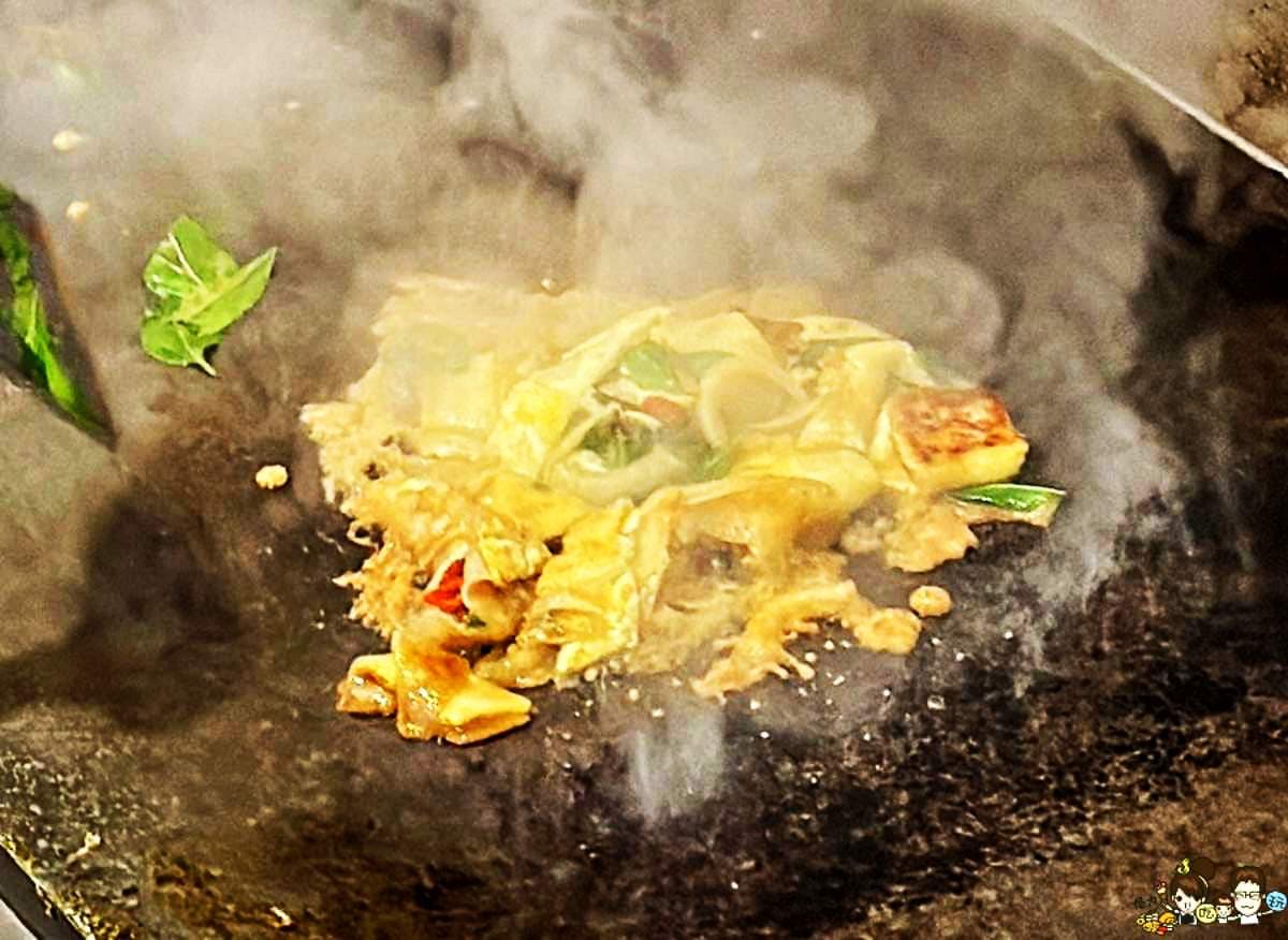 鄉民激推「炒蛋餅」在這!洋蔥、辣椒、九層塔爆炒噴香,焦脆麵糊蛋餅也必點 鄉民激推「炒蛋餅」在這!洋蔥、辣椒、九層塔爆炒噴香,焦脆麵糊蛋餅也必點