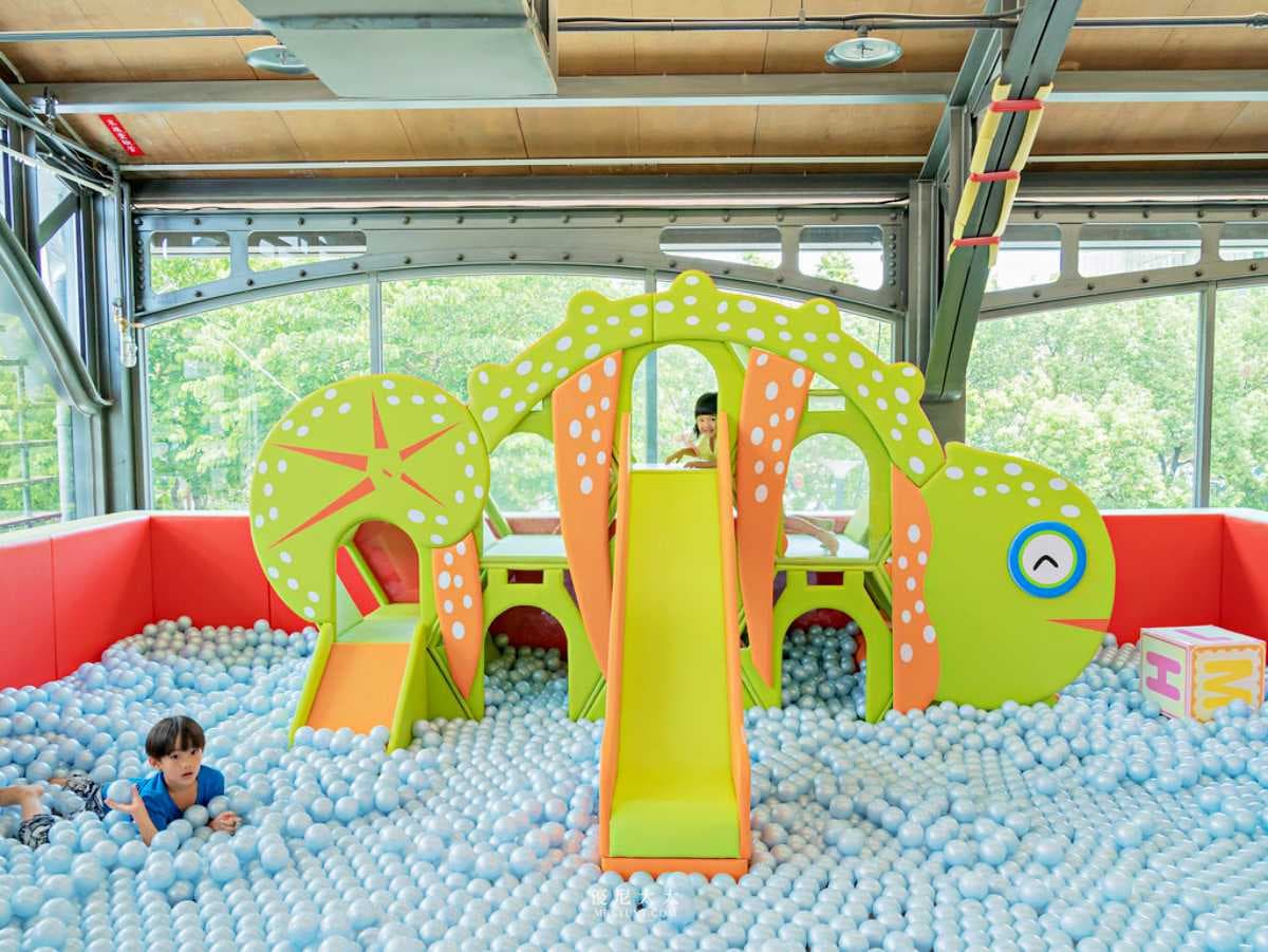 【新開店】全台唯一「原民親子餐廳」!兒童泰雅族紋面彩繪、換裝體驗玩到飽 【新開店】全台唯一「原民親子餐廳」!兒童泰雅族紋面彩繪、換裝體驗玩到飽