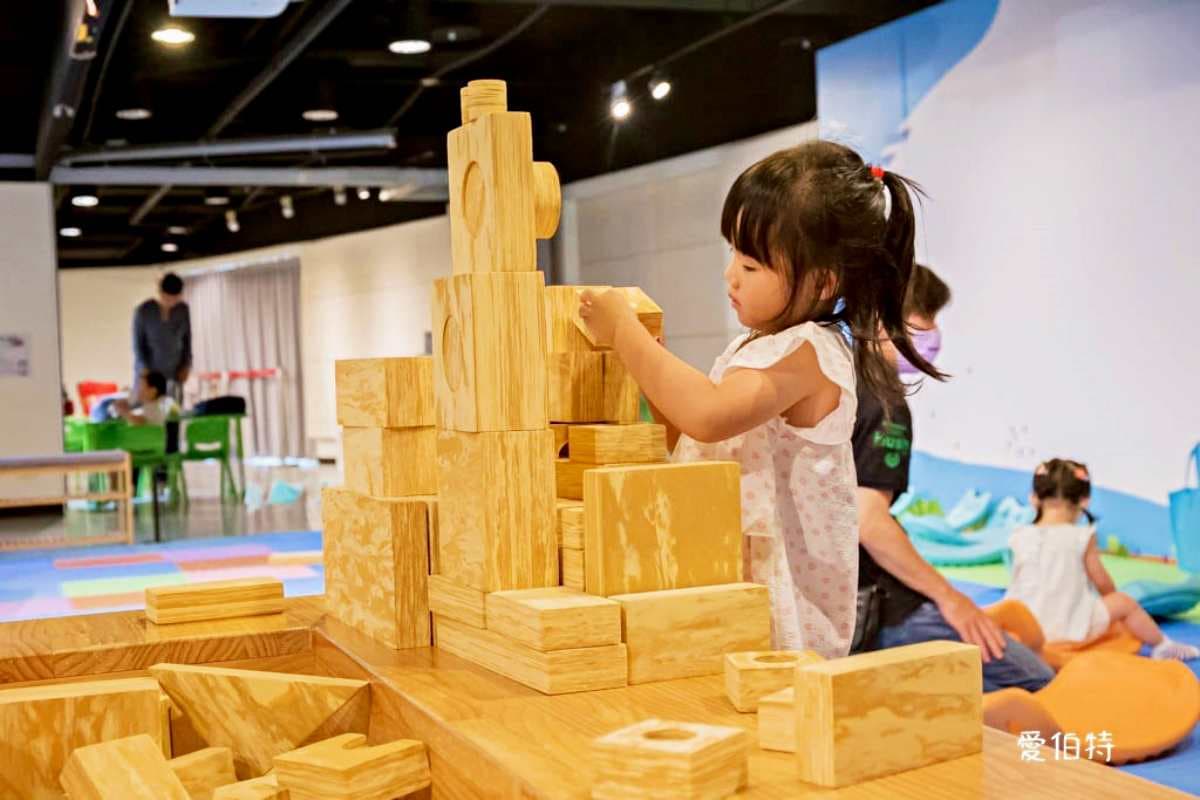 免門票「積木室內樂園」在這!7大遊戲區、上千款積木任你玩,小資爸媽福音 免門票「積木室內樂園」在這!7大遊戲區、上千款積木任你玩,小資爸媽福音
