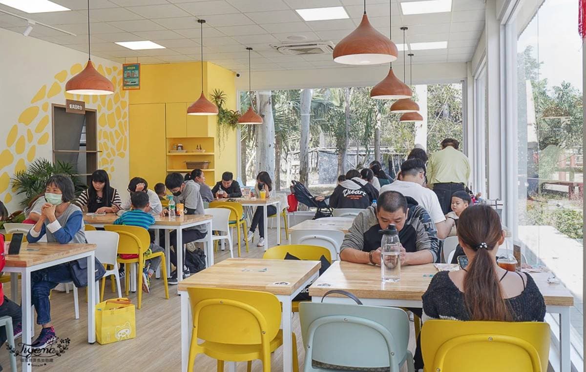 零距離餵萌水豚!台南「頑皮世界野生動物園」行程攻略:特色亮點、門票資訊 零距離餵萌水豚!台南「頑皮世界野生動物園」行程攻略:特色亮點、門票資訊