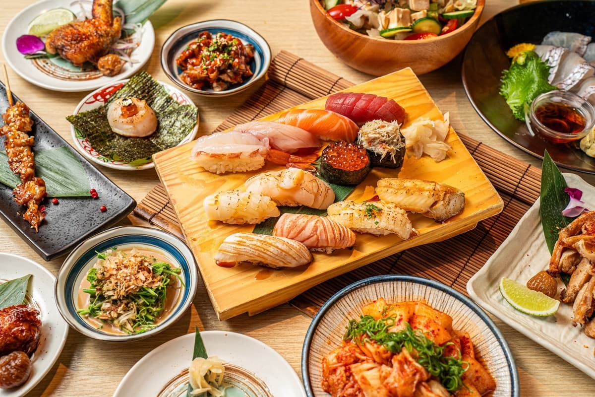 全台第1間「無菜單日料吃到飽」!無限爽嗑炙燒壽司、串燒、熟食千元有找 全台第1間「無菜單日料吃到飽」!無限爽嗑炙燒壽司、串燒、熟食千元有找