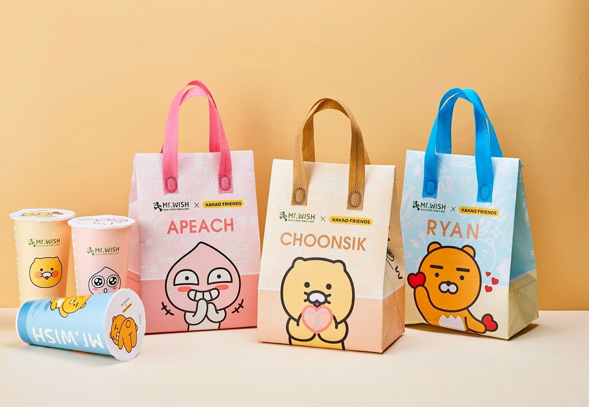 【獨家】萊恩、桃子手搖飲料罐!Mr.Wish送「Kakao Friends保冷袋」,千個免費領 【獨家】萊恩、桃子手搖飲料罐!Mr.Wish送「Kakao Friends保冷袋」,千個免費領