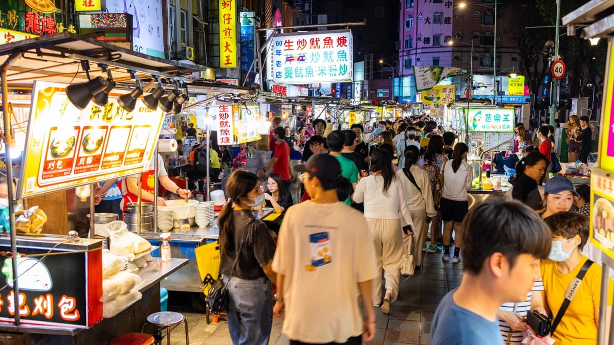 不是雞排!外送員批夜市1美食「貴到令人髮指」,一票網友共鳴:最盤小吃