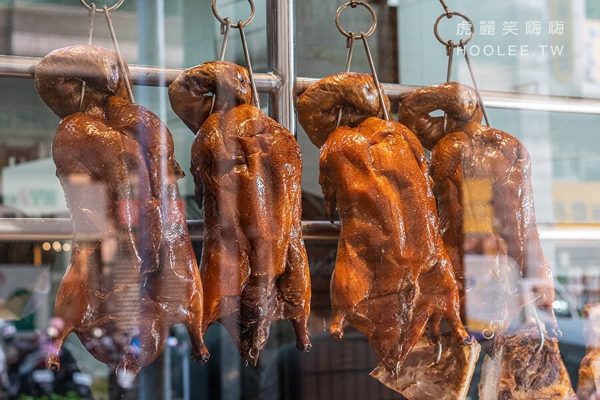 高雄人激推燒臘!老饕必點「四寶飯」肉量滿滿,百道港式熱炒飯麵任你選 高雄人激推燒臘!老饕必點「四寶飯」肉量滿滿,百道港式熱炒飯麵任你選