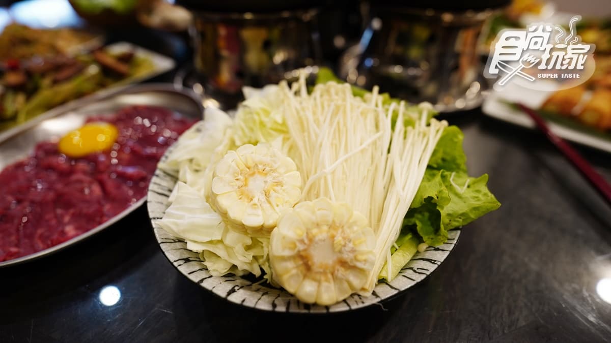 399元起吃到飽!全台首創「粥底火鍋」爽嗑干貝、溫體牛,免費送爆汁大文蛤 399元起吃到飽!全台首創「粥底火鍋」爽嗑干貝、溫體牛,免費送爆汁大文蛤