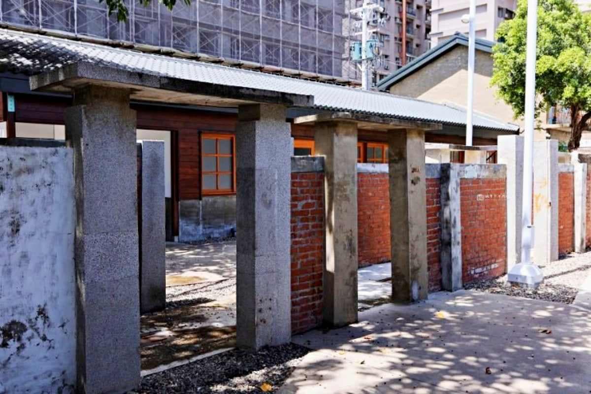 【新開店】台南最新空軍眷村!免費入園開逛,退役戰機、百年碉堡掀回憶殺 【新開店】台南最新空軍眷村!免費入園開逛,退役戰機、百年碉堡掀回憶殺