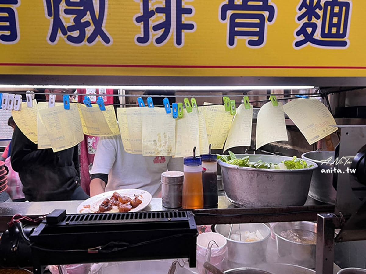 好評破千!新北「超值牛小排麵」1碗吃得到4大塊超撐,還能免費續湯太佛心 好評破千!新北「超值牛小排麵」1碗吃得到4大塊超撐,還能免費續湯太佛心