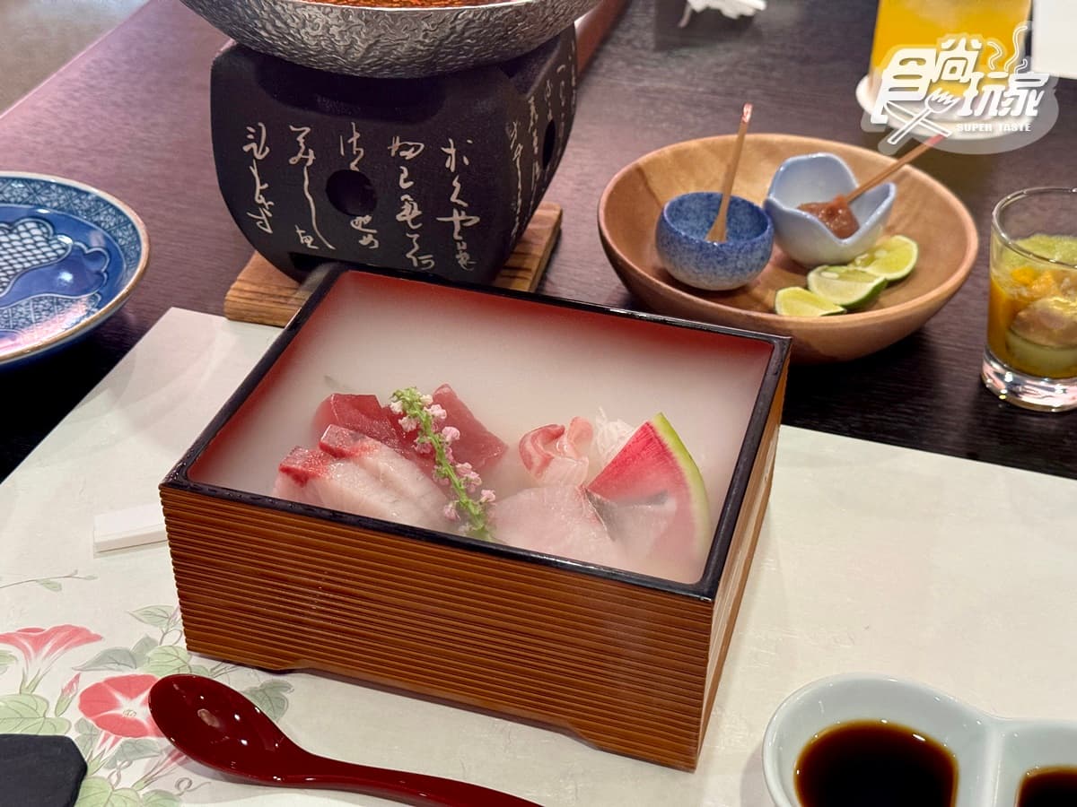 直擊日本唯一「一島一飯店」!2大最狂度假飯店:梅酒喝到飽、千坪光雕投影 直擊日本唯一「一島一飯店」!2大最狂度假飯店:梅酒喝到飽、千坪光雕投影