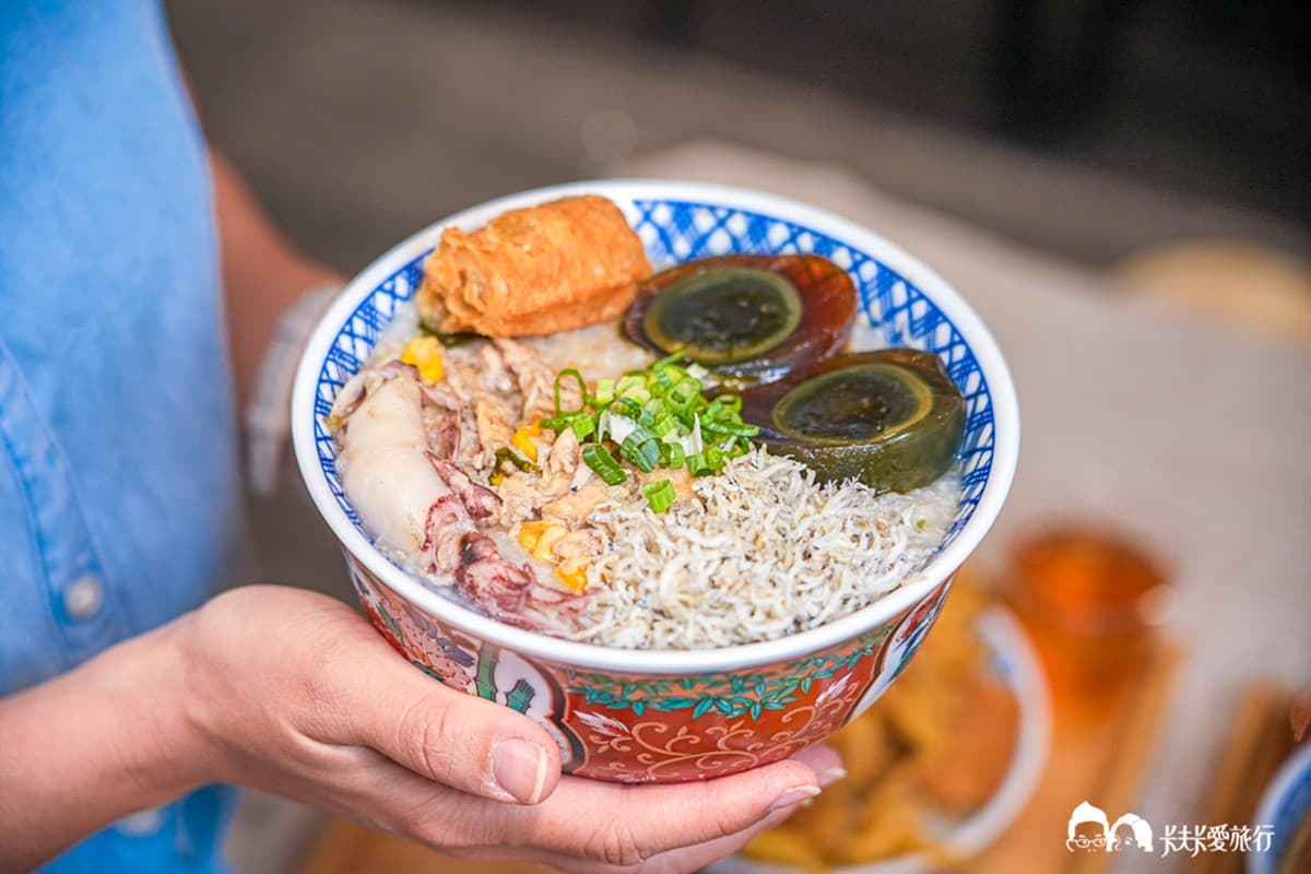 炸蝦免費加到滿!大碗公「銅板價海產粥」附飲料暢飲,15元酥炸雞肉串也必點 炸蝦免費加到滿!大碗公「銅板價海產粥」附飲料暢飲,15元酥炸雞肉串也必點