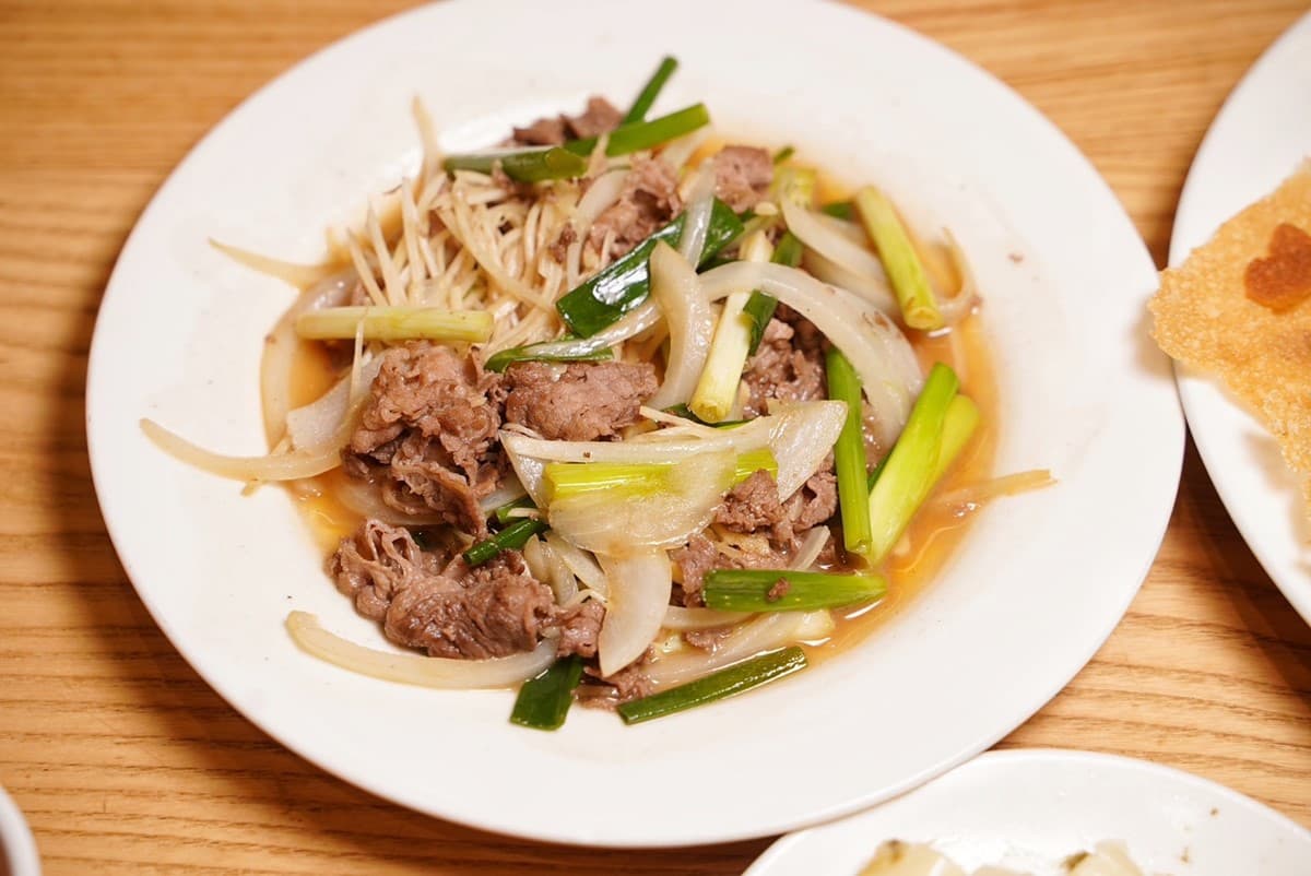 全台首創「鐵板小籠湯包」!西門町隱藏版客家菜,客家小炒、客家珍奶都必點 全台首創「鐵板小籠湯包」!西門町隱藏版客家菜,客家小炒、客家珍奶都必點