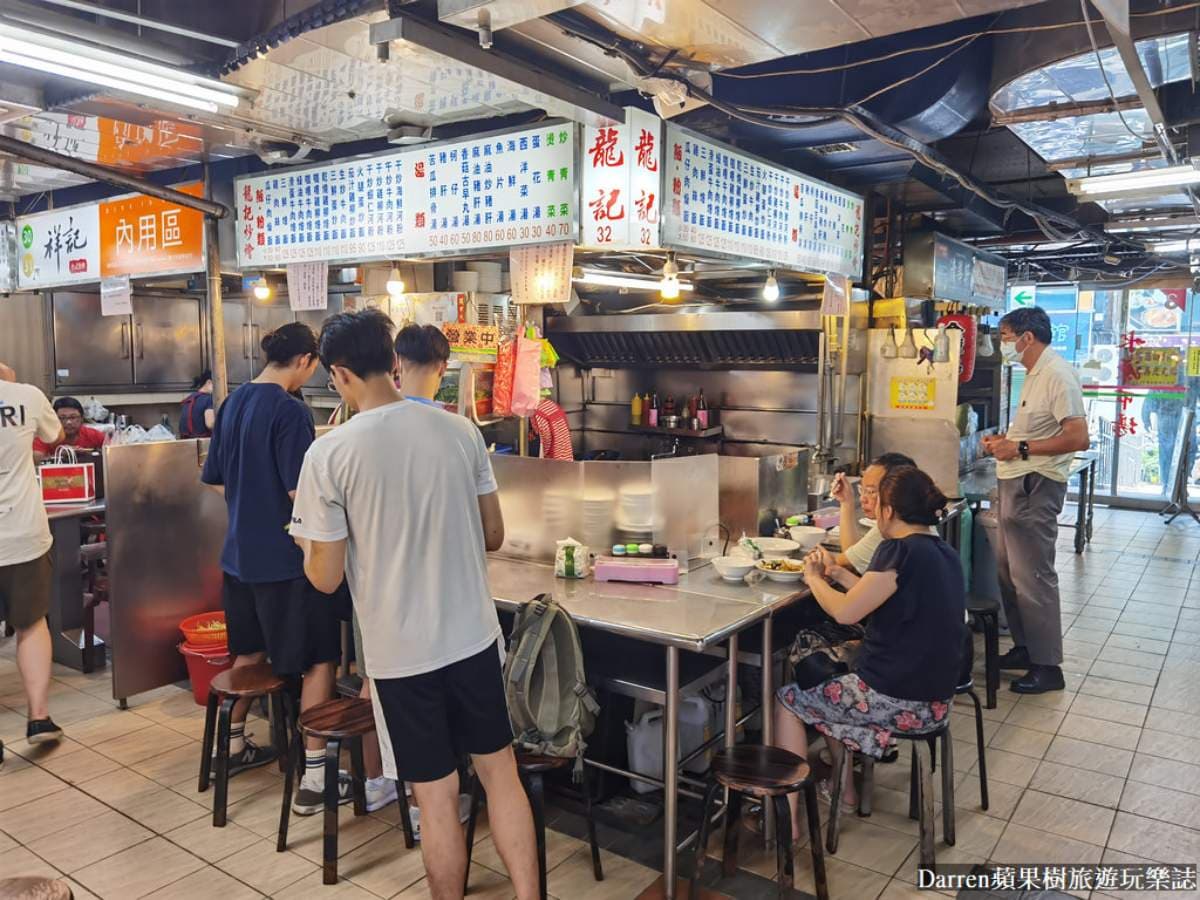 台北市場唯一「正宗廣式快炒」!30種炒飯、燴飯任選,名導吳念真、藝人都愛 台北市場唯一「正宗廣式快炒」!30種炒飯、燴飯任選,名導吳念真、藝人都愛