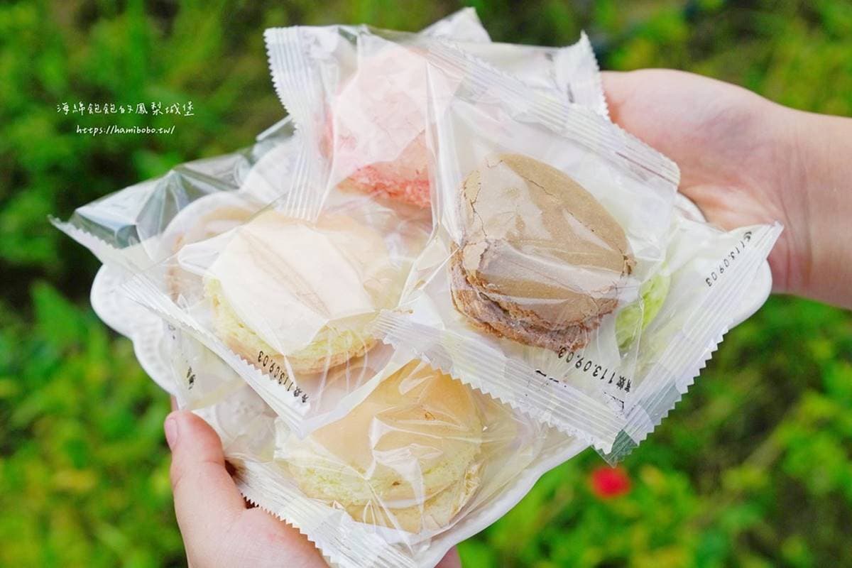 台式馬卡龍每顆4元!台南超好買「零食專賣」藏這,巨大包餅乾、糖果搬回家 台式馬卡龍每顆4元!台南超好買「零食專賣」藏這,巨大包餅乾、糖果搬回家