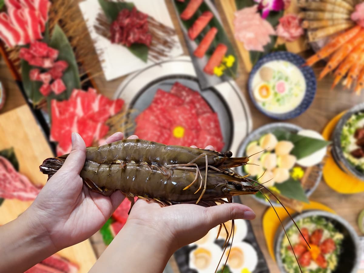 馬辣快閃3天「買2送1」!爽嗑百款海鮮+肉品,加碼免費送「巨大手臂蝦」 馬辣快閃3天「買2送1」!爽嗑百款海鮮+肉品,加碼免費送「巨大手臂蝦」