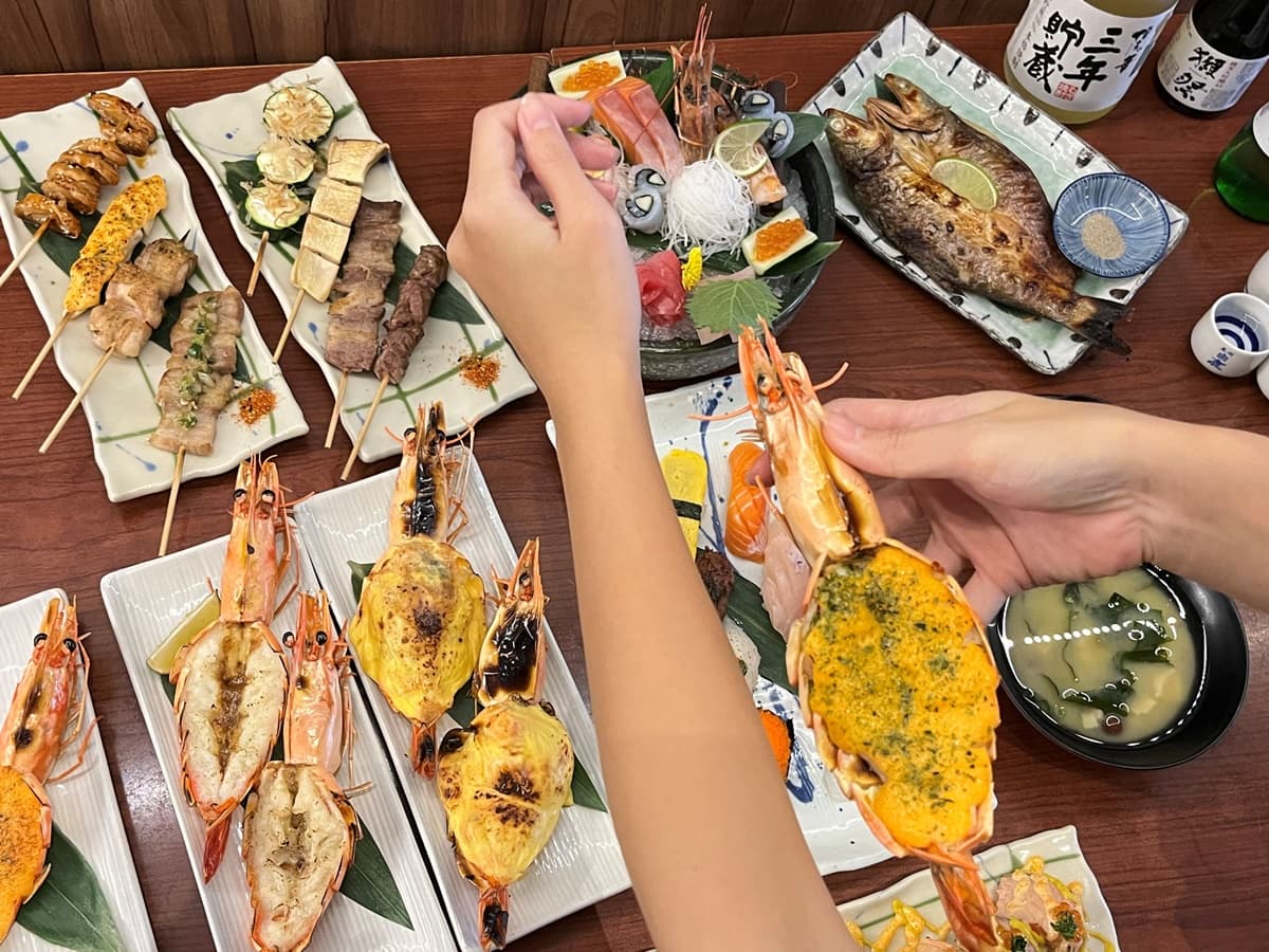 馬辣快閃3天「買2送1」!爽嗑百款海鮮+肉品,加碼免費送「巨大手臂蝦」 馬辣快閃3天「買2送1」!爽嗑百款海鮮+肉品,加碼免費送「巨大手臂蝦」
