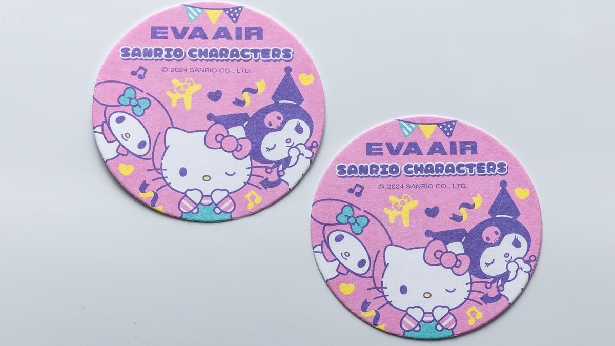 Hello Kitty彩繪機來了!長榮三麗鷗新機登場,撲克牌、登機證超欠收藏 Hello Kitty彩繪機來了!長榮三麗鷗新機登場,撲克牌、登機證超欠收藏