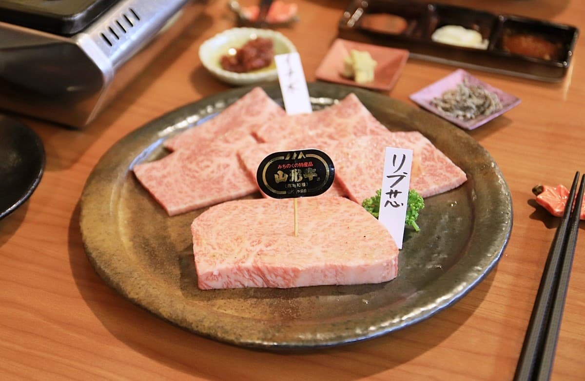地表唯一「米其林摘星燒肉」在台中!日本老饕也專程朝聖,珍稀部位一次吃 地表唯一「米其林摘星燒肉」在台中!日本老饕也專程朝聖,珍稀部位一次吃