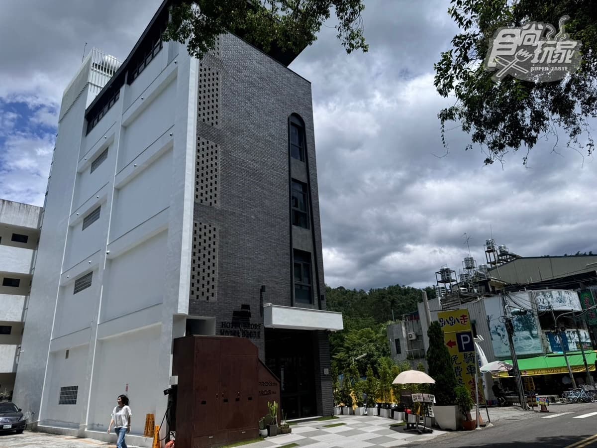 台積電老董都愛!開箱日月潭「最美精品旅宿」,頂樓戲水歡唱、爽嗑法式料理(中獎公布) 台積電老董都愛!開箱日月潭「最美精品旅宿」,頂樓戲水歡唱、爽嗑法式料理(中獎公布)