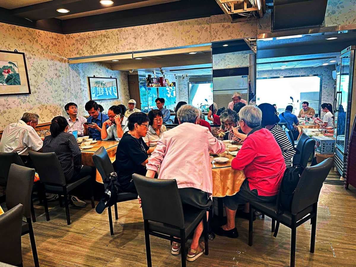 老饕激推台北高CP值客家菜!招牌鹽焗雞Q嫩鮮美,客家小炒、梅干扣肉都必點 老饕激推台北高CP值客家菜!招牌鹽焗雞Q嫩鮮美,客家小炒、梅干扣肉都必點