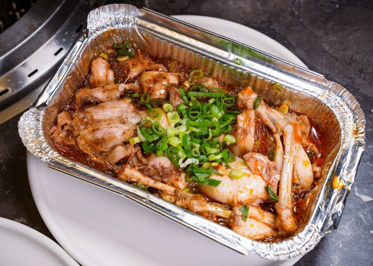 燒肉附自助吧吃到飽!499元起爽嗑6種肉拼盤,沙拉小菜、甜點飲料無限供應 燒肉附自助吧吃到飽!499元起爽嗑6種肉拼盤,沙拉小菜、甜點飲料無限供應