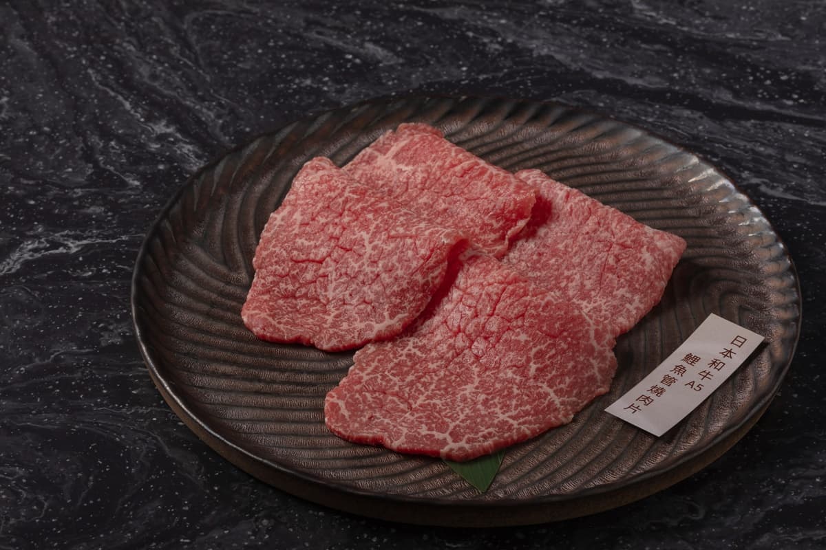 「教父牛排」全新品牌登場!爽嗑A5和牛燒肉+火鍋,最低只要380元開吃 「教父牛排」全新品牌登場!爽嗑A5和牛燒肉+火鍋,最低只要380元開吃