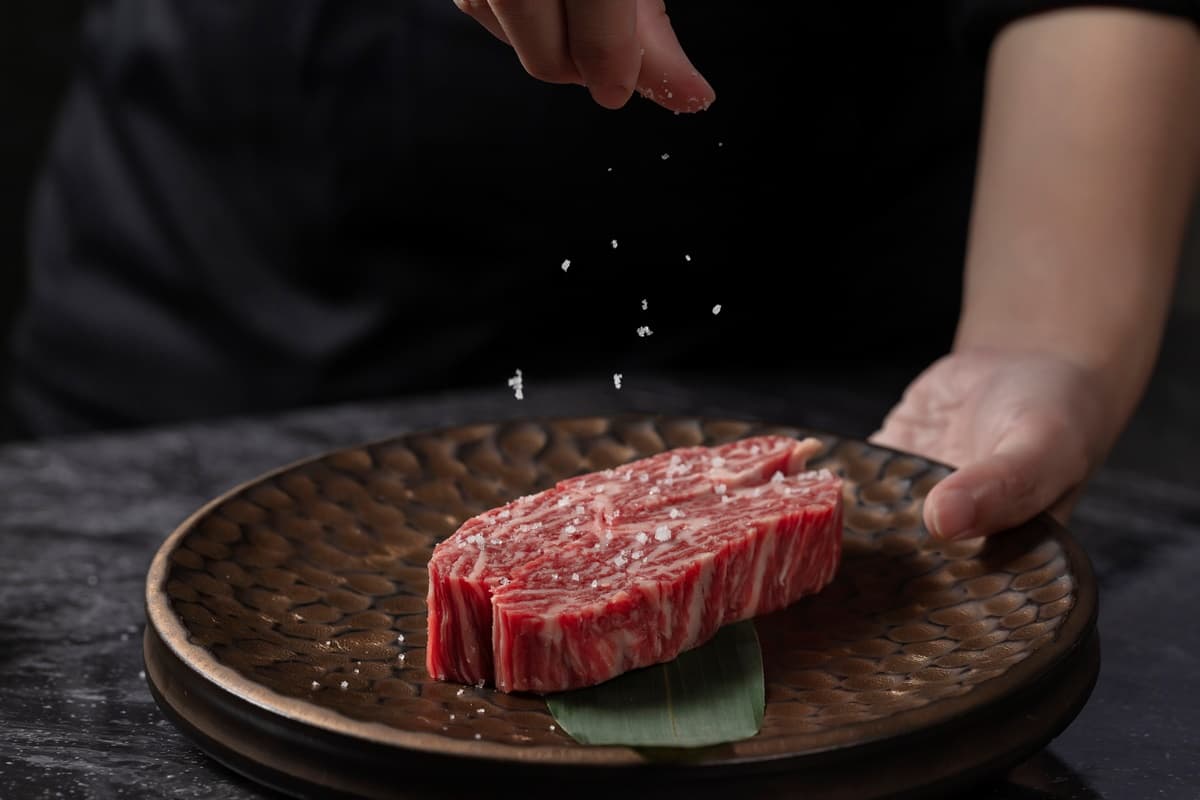 「教父牛排」全新品牌登場!爽嗑A5和牛燒肉+火鍋,最低只要380元開吃 「教父牛排」全新品牌登場!爽嗑A5和牛燒肉+火鍋,最低只要380元開吃