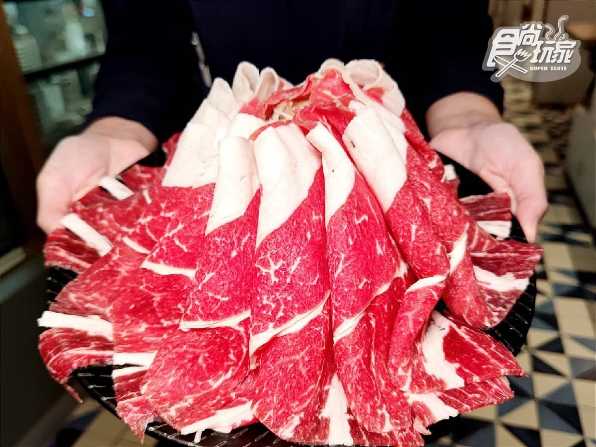 【獨家】每人省逾700元!全台最美「高空景觀涮涮鍋」優惠,龍蝦+肉肉山大滿足 【獨家】每人省逾700元!全台最美「高空景觀涮涮鍋」優惠,龍蝦+肉肉山大滿足