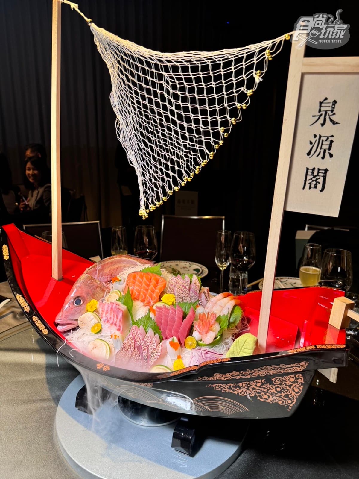 【新開店】北投晶泉丰旅開箱!房內就有雙浴池,嗑酒家菜「走暗門」極樂泡湯 【新開店】北投晶泉丰旅開箱!房內就有雙浴池,嗑酒家菜「走暗門」極樂泡湯
