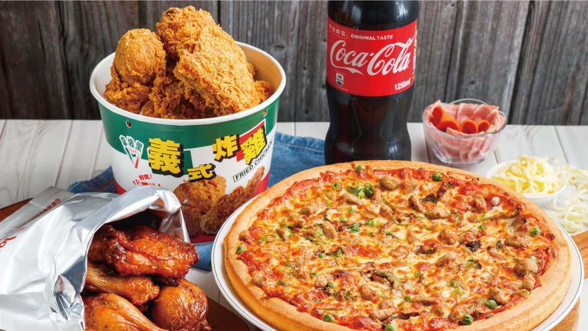 拿坡里買一送一!2大速食優惠手刀衝,必勝客買大送大、免費送4款夯品 拿坡里買一送一!2大速食優惠手刀衝,必勝客買大送大、免費送4款夯品