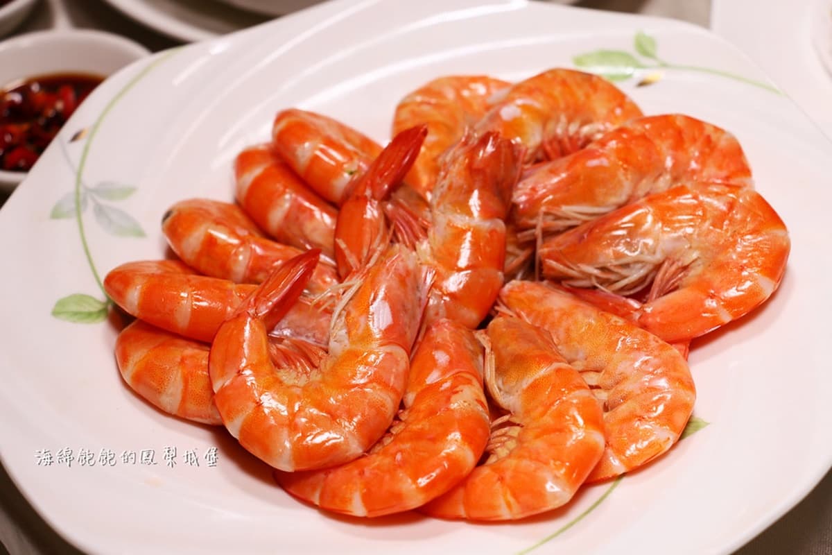 忠孝復興最強港點吃到飽!軟殼蟹、烤乳豬、流沙包超欠吃,年底前可多嗑半小時 忠孝復興最強港點吃到飽!軟殼蟹、烤乳豬、流沙包超欠吃,年底前可多嗑半小時