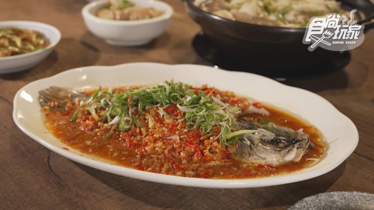 藏身日式老宅!超強台菜「金礦滷肉飯」愈嚼愈香,必嘗「剁椒鱸魚」香辣夠味