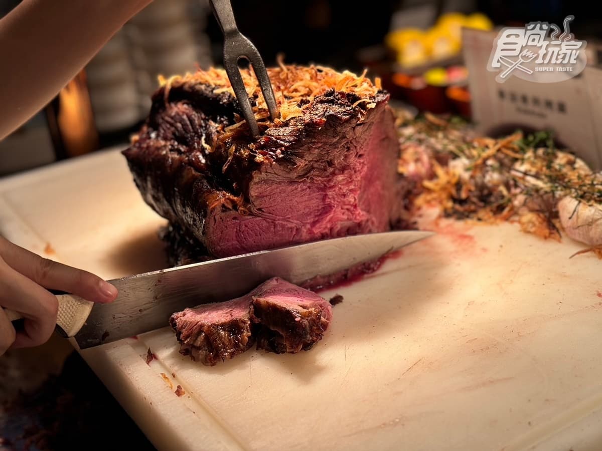 脆皮豬腳、啤酒蝦無限吃!台北Buffet德國季只到10月底,還有生啤酒暢飲 脆皮豬腳、啤酒蝦無限吃!台北Buffet德國季只到10月底,還有生啤酒暢飲