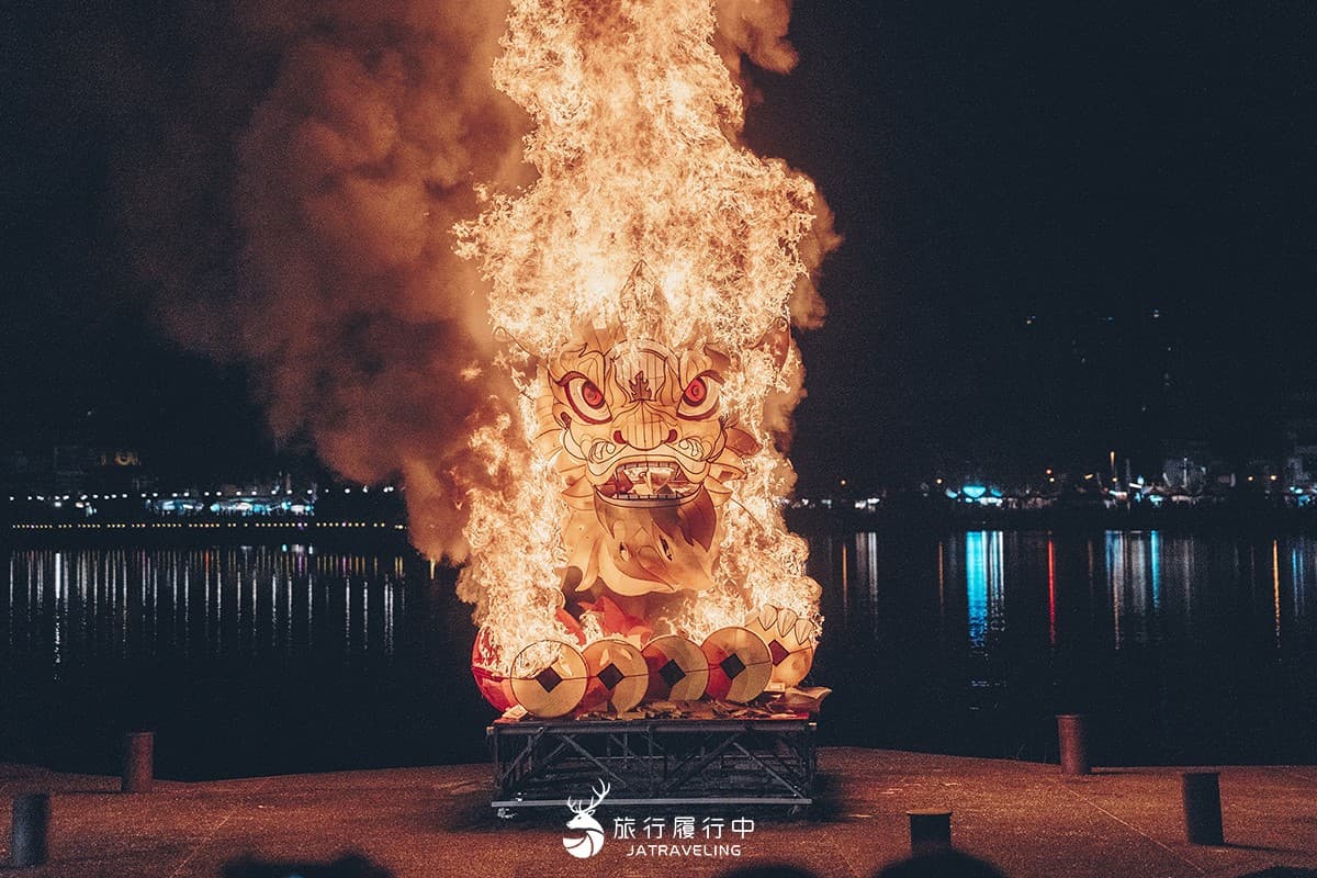 高雄人嗨翻!2024左營萬年季「這天」登場,吃遍500攤市集美食、必看燒火獅 高雄人嗨翻!2024左營萬年季「這天」登場,吃遍500攤市集美食、必看燒火獅