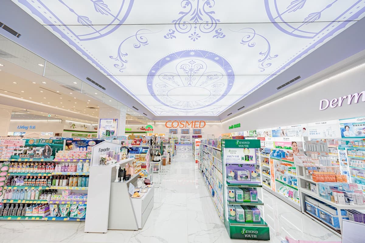 台南最新「千坪城堡商場」開了!統一史上最狂6品牌進駐,7-11、星巴克買一送一 台南最新「千坪城堡商場」開了!統一史上最狂6品牌進駐,7-11、星巴克買一送一