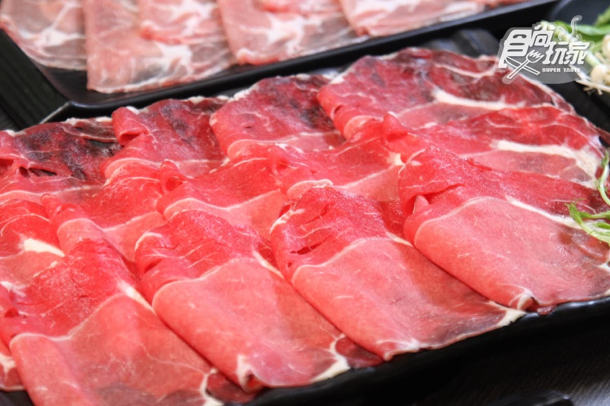 【獨家】肉品買一送一!350元起「濃郁系咖哩火鍋」吃到飽,自助吧、冰淇淋任吃 【獨家】肉品買一送一!350元起「濃郁系咖哩火鍋」吃到飽,自助吧、冰淇淋任吃
