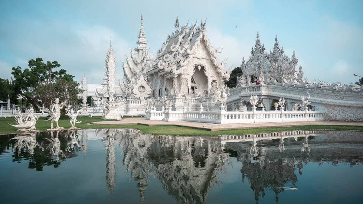 白龍寺(Wat Rong Khun)