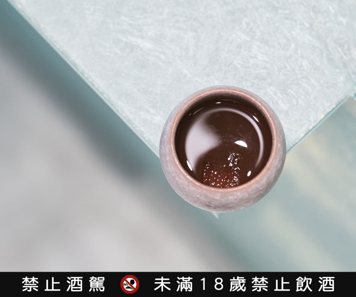 【新開店】市政府百貨地下「雨林系酒吧」!現點現調四季風味,酒精濃度任君挑 【新開店】市政府百貨地下「雨林系酒吧」!現點現調四季風味,酒精濃度任君挑