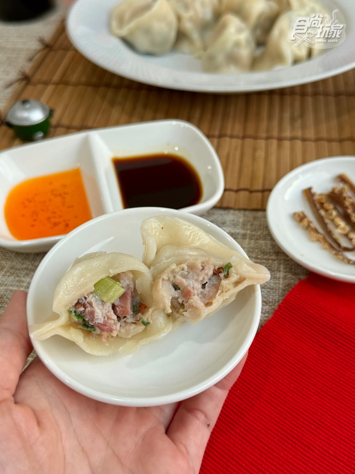 客家小炒、宜蘭鴨賞入餡!食尚玩家推「本土超狂水餃」,限時9折快搶 客家小炒、宜蘭鴨賞入餡!食尚玩家推「本土超狂水餃」,限時9折快搶