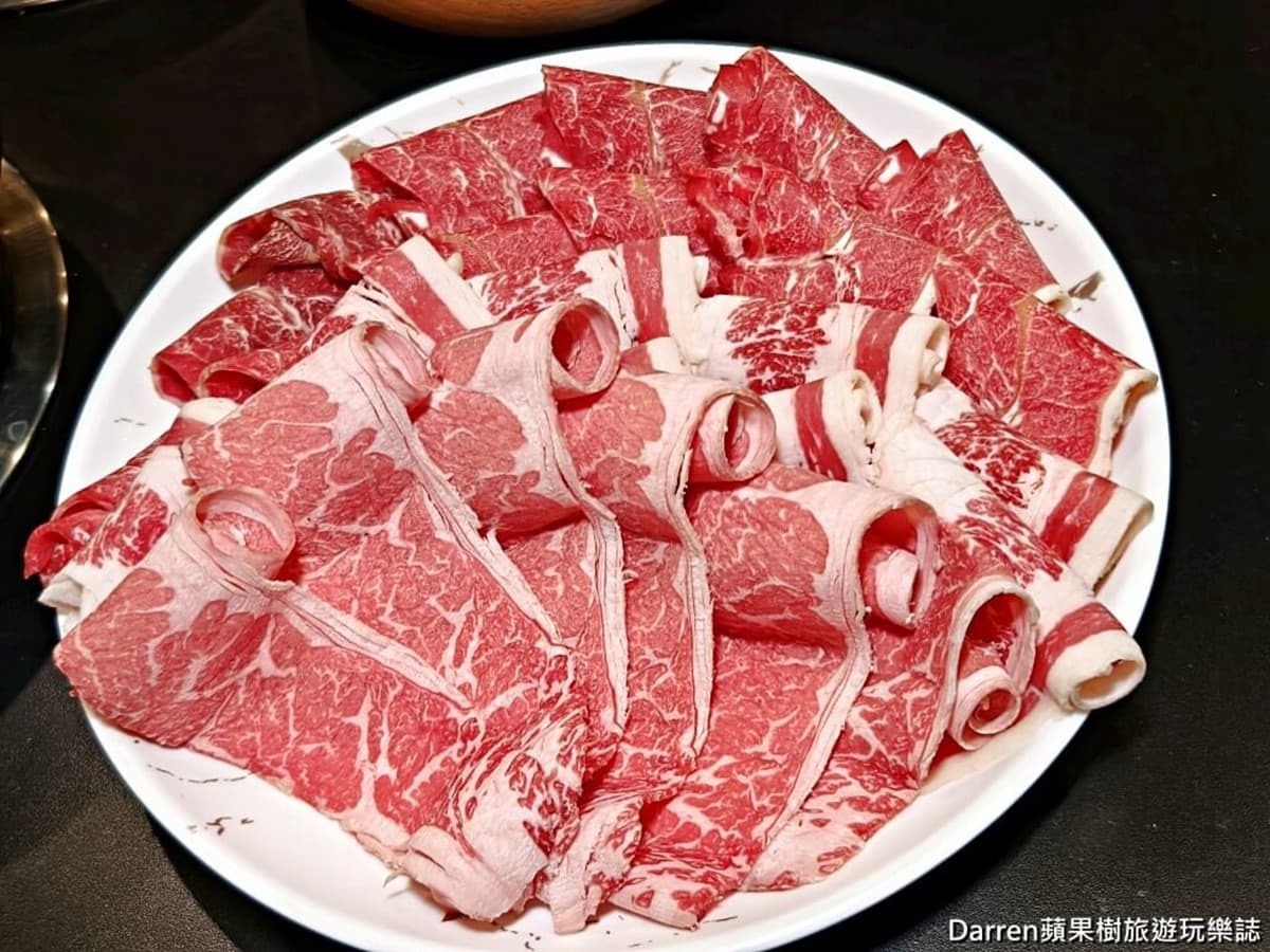 309元起「火鍋自助吧」吃到飽!11月免費送雪花牛,爆炒石頭鍋老饕激推 309元起「火鍋自助吧」吃到飽!11月免費送雪花牛,爆炒石頭鍋老饕激推
