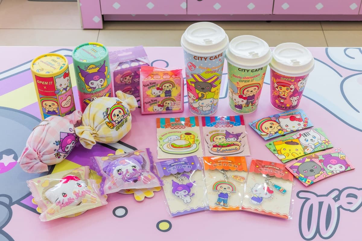 KITTY、布丁狗無辜臉太萌!7-11全台首間「三麗鷗水汪汪」主題店+史努比音樂店 KITTY、布丁狗無辜臉太萌!7-11全台首間「三麗鷗水汪汪」主題店+史努比音樂店