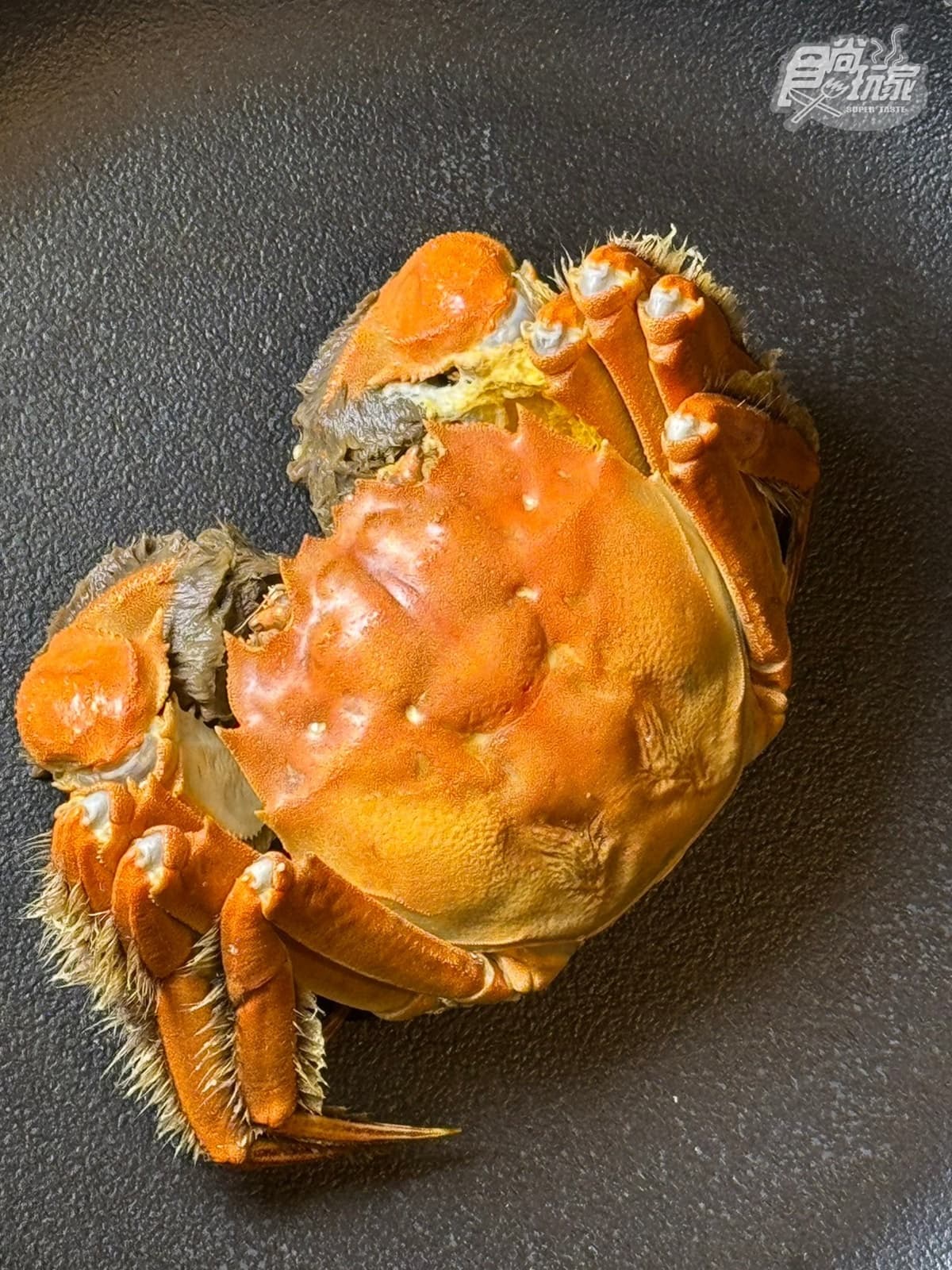 大閘蟹控衝了!米其林一星「天香樓」20道蟹料理上陣,醬爆蟹、生醃沙母超奢華 大閘蟹控衝了!米其林一星「天香樓」20道蟹料理上陣,醬爆蟹、生醃沙母超奢華