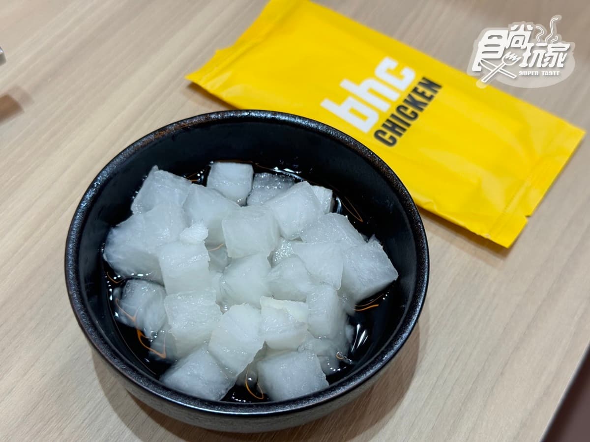 全台首間「BHC炸雞」買一送一!必嗑招牌星星炸雞、起司球,還有小菜無限續 全台首間「BHC炸雞」買一送一!必嗑招牌星星炸雞、起司球,還有小菜無限續