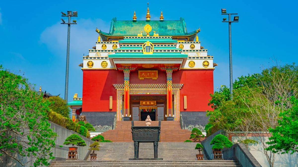 噶瑪噶居寺