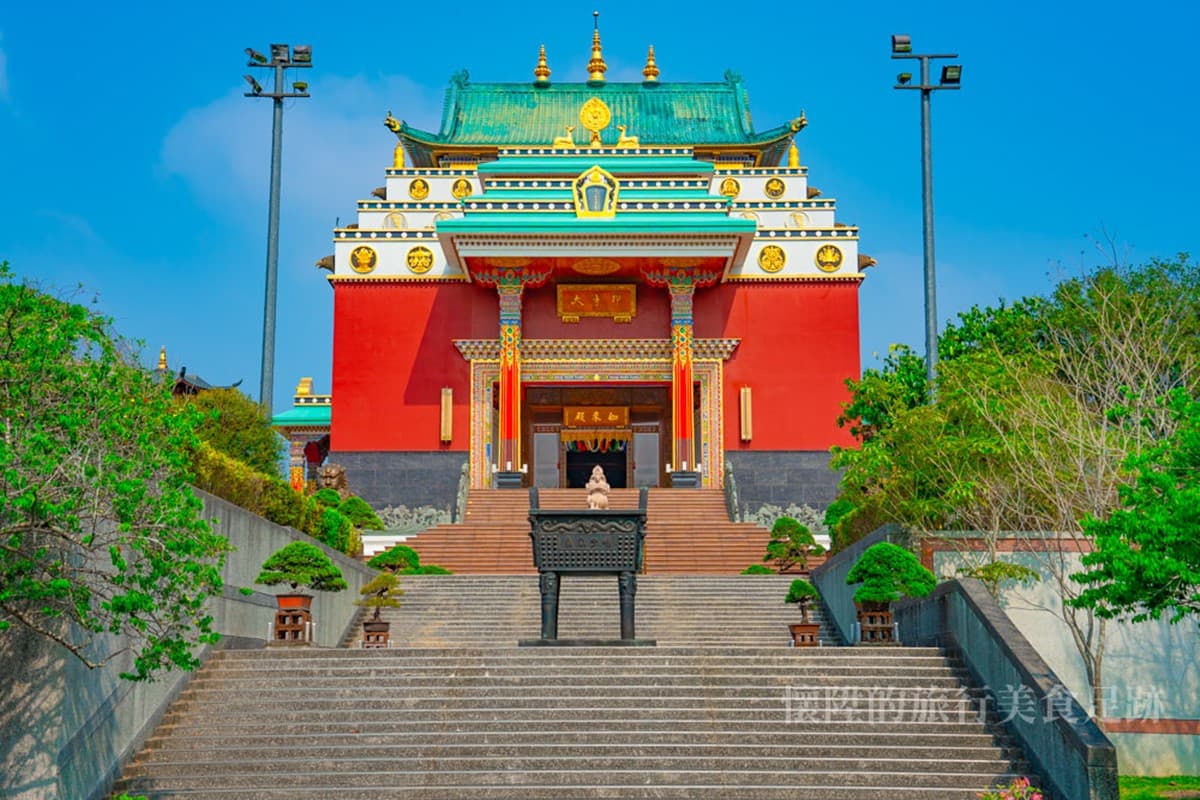 免出國拍爆美照!台版「小西藏」藏在這,全台最大藏傳佛寺、必拍18公尺大佛 免出國拍爆美照!台版「小西藏」藏在這,全台最大藏傳佛寺、必拍18公尺大佛