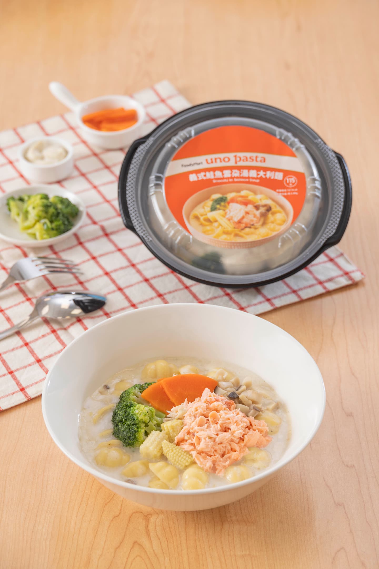 義大利麵行家吃法!全家爆紅美食「雲朵湯義大利麵」Q彈口感+濃郁湯汁,好吃到升天 義大利麵行家吃法!全家爆紅美食「雲朵湯義大利麵」Q彈口感+濃郁湯汁,好吃到升天